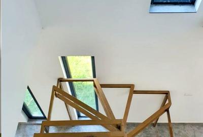 Casă cu 3 camere cu Teren 700 Mp în Central - 3