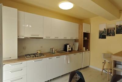 Apartament de vanzare, cu 3 camere,  Garden Villas, zona Branduselor - etaj 1 - 3