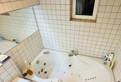 Vanzare Apartament 3 Camere cu Centrala la 2 minute de Mall Vitan - 1