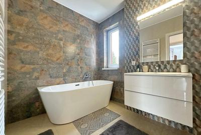 Apartament cu 4 camere decomandat în Avantgarden