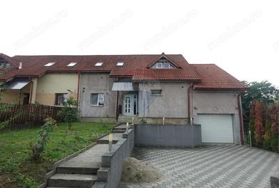 Casa cu 5 camere, de inchiriat, in Baia Sprie - 1
