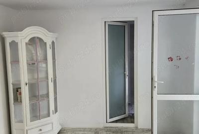 Inchiriere casa central - 4