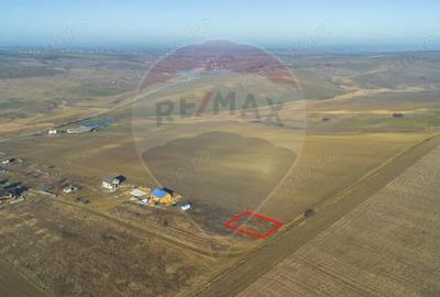 Teren de 600 mp, în Vânători - 1