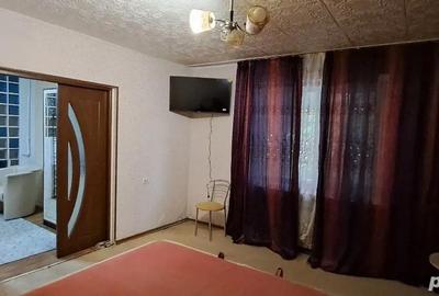 Garsonieră decomandată în Steaua