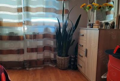 Vand apartament 3 camere - 8