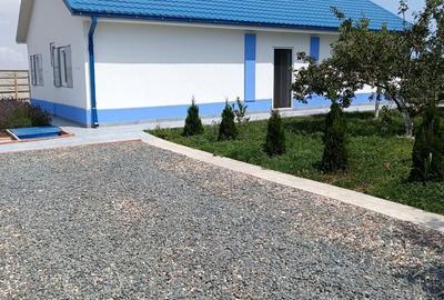 Casă cu 5 camere cu Teren 750 Mp în Corbu - 9