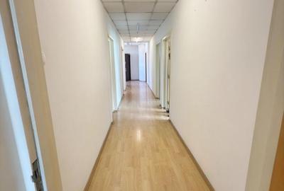 Clădire de închiriat 600 mp - Birouri / Activitate Comerciala / Clinică Medicală - 23