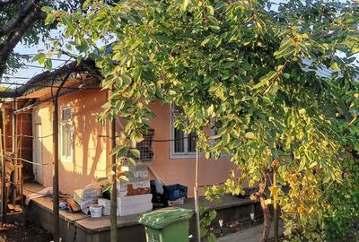 Casă cu 2 camere în Huși - 1