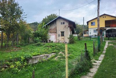 Teren de 1200 mp, în Central - 2