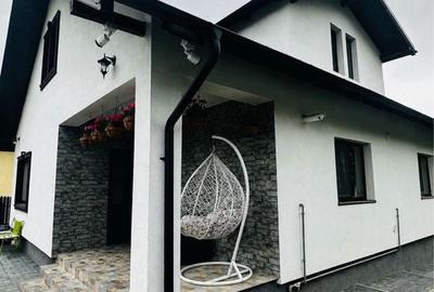 Casă cu 3 camere în Central - 2