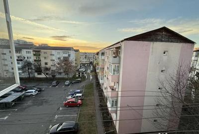 Apartament cu 2 camere decomandat în Micro 16 - 10