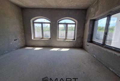 Casă cu 5 camere cu Canalizare în Șura Mică - 4