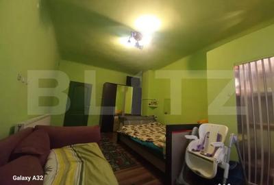 Casă cu 4 camere cu Teren 2500 Mp în Central - 2