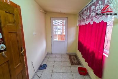 Casă individuală cu 2 camere cu Canalizare în Girocului - 13