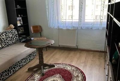 Apartament cu 3 camere decomandat, etaj 2/4, zona Piata Unirii - 2
