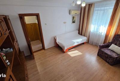 Apartament cu 4 camere în Sud