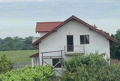 Casă cu Teren 400 Mp în Chișoda - 1