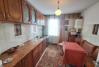 Apartament cu 3 camere decomandat, mobilat în Dârste - 7