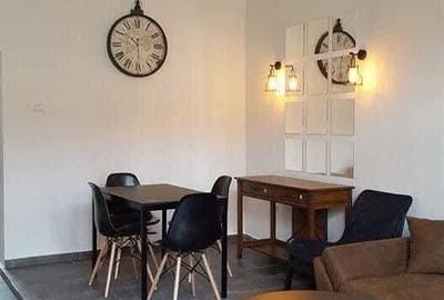 Pe frumosul bld. 3 AUGUST lânga Catedrala MILENIUM la 5 minute Restaurant MERLOT - 3