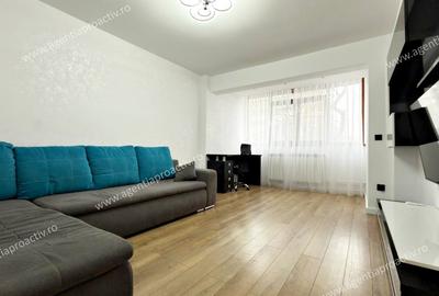 Apartament cu 2 camere decomandat în Micro 20