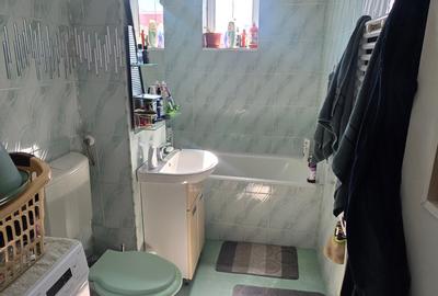 Apartament cu 4 camere decomandat în Progresul - 7