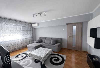 Apartament cu 3 camere decomandat în Boul Roșu