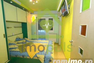 Apartament cu 4 camere decomandat în Central