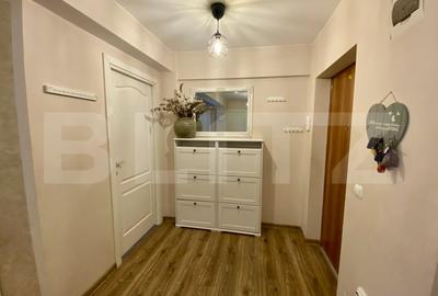 Apartament cu 3 camere semidecomandat, mobilat în Florești - 9