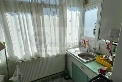 Apartament cu 3 camere decomandat, mobilat în Nicolina - 8