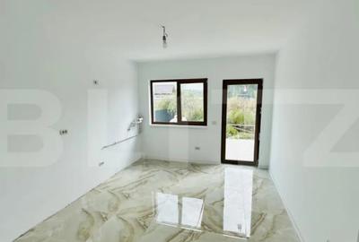 Casă cu 3 camere cu Teren 490 Mp în Central - 1