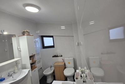 Apartament cu 2 camere decomandat, mobilat în Galata - 2