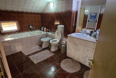 Casa moderna 8 camere pretabil locuinta sau investitie in Selimbar - 12