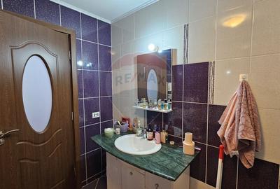 Casă cu 6 camere cu Teren 1000 Mp în Sfântu Ilie - 46