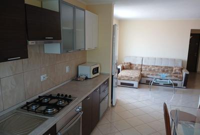 Apartament cu 3 camere decomandat în Central - 4