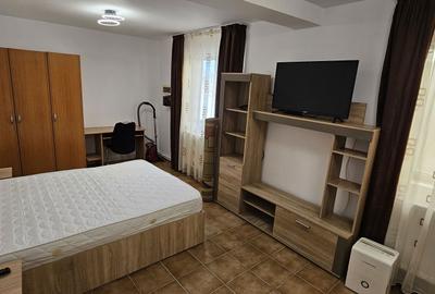 Apartament cu 2 camere decomandat în Central - 3