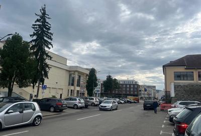 Apartament cu 3 camere decomandat în Central - 4