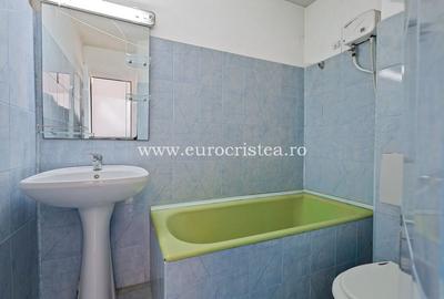 Apartament cu 4 camere decomandat în Central - 8