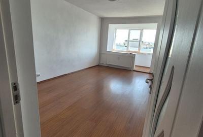 Apartament 3 camere decomandat zona 1 Decembrie 1918 - 15