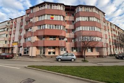 Apartament etaj 1, 3 camere, renovabil - SENSUL VECHI - 1