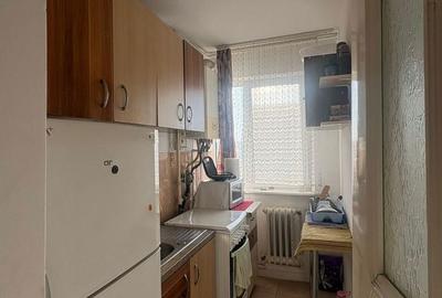 Apartament cu 2 camere semidecomandat în Decebal - 5