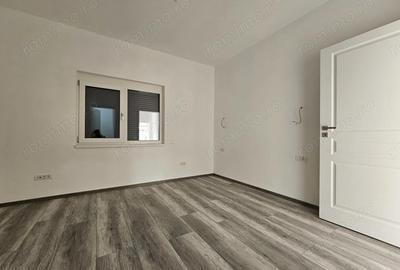 Casă cu 3 camere în Dumbrăvița