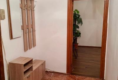 Închiriez apartament 2 camere , Zona inel 2 , Termen lung - 5