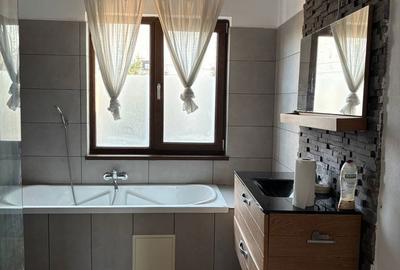 Casă cu 5 camere cu Teren 200 Mp în Băneasa - 16