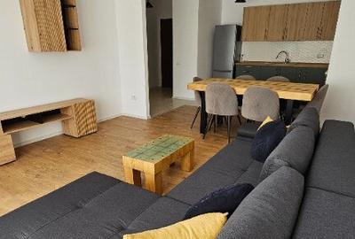 Apartament cu 2 camere decomandat în Răcădău