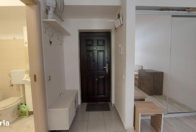 Apartament cu 5 camere decomandat în Central