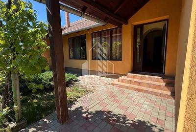 Casă individuală cu 4 camere cu Canalizare în Central - 3