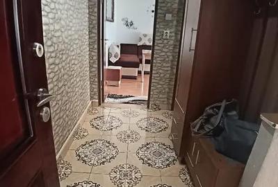 Apartament cu 2 camere nedecomandat în Hotvon