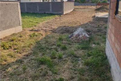 Casă cu 4 camere cu Teren 434 Mp în Cihei - 2
