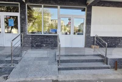 Spațiu comercial, de 100 mp, în Central - 1