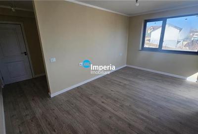 Duplex cu 4 camere cu Canalizare în Bucium - 5